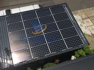 車庫に設置した太陽光発電　岐阜市